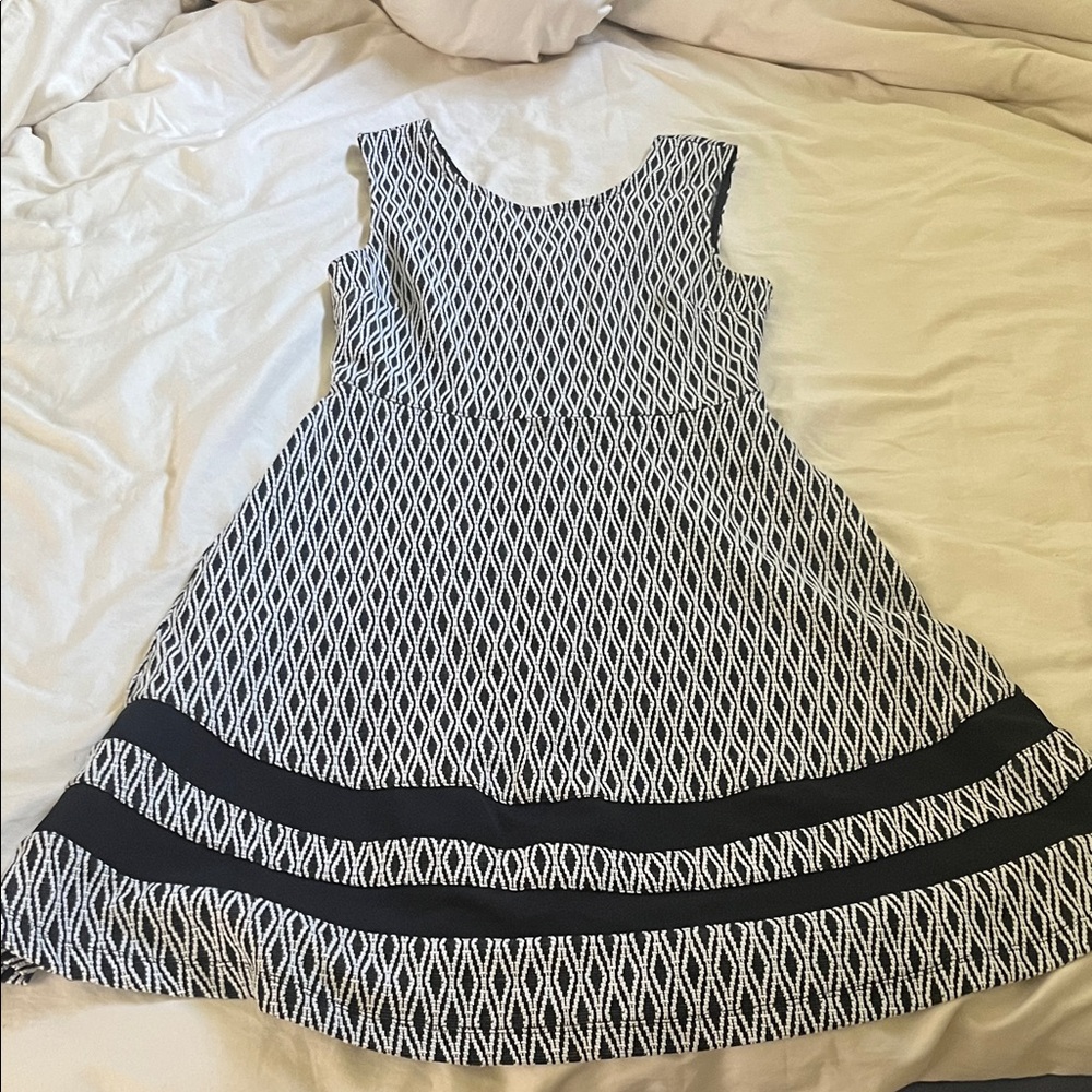 Mix by Hawthorne Black and White Houndstooth dress
